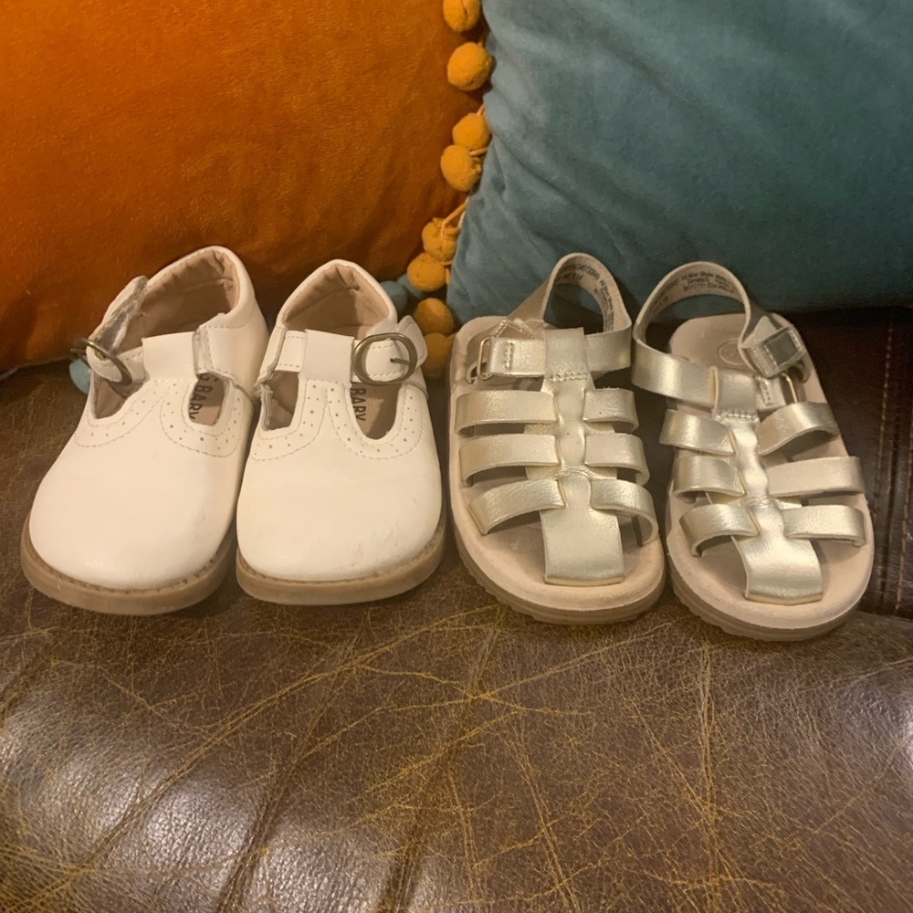 Beige Sandals with Buckle Straps
